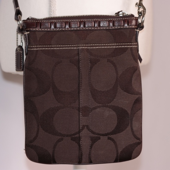 Coach E06-10266 brown sling bag w/ suede, snake skin and patent accents on front - Picture 3 of 15